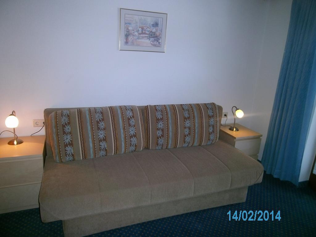Gästehaus Hirschenhof Sölden Zimmer foto